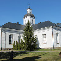 Lillkyro kyrka Vit stenkyrka med mörkgrått plåttak