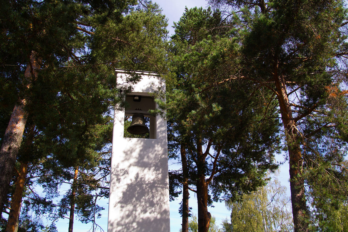 Öppna bilden i större format Dragnäsbäcks kyrkas klockstapel