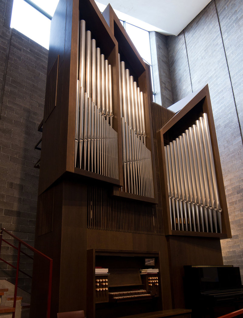 Öppna bilden i större format Orgeln i Roparnäs kyrka