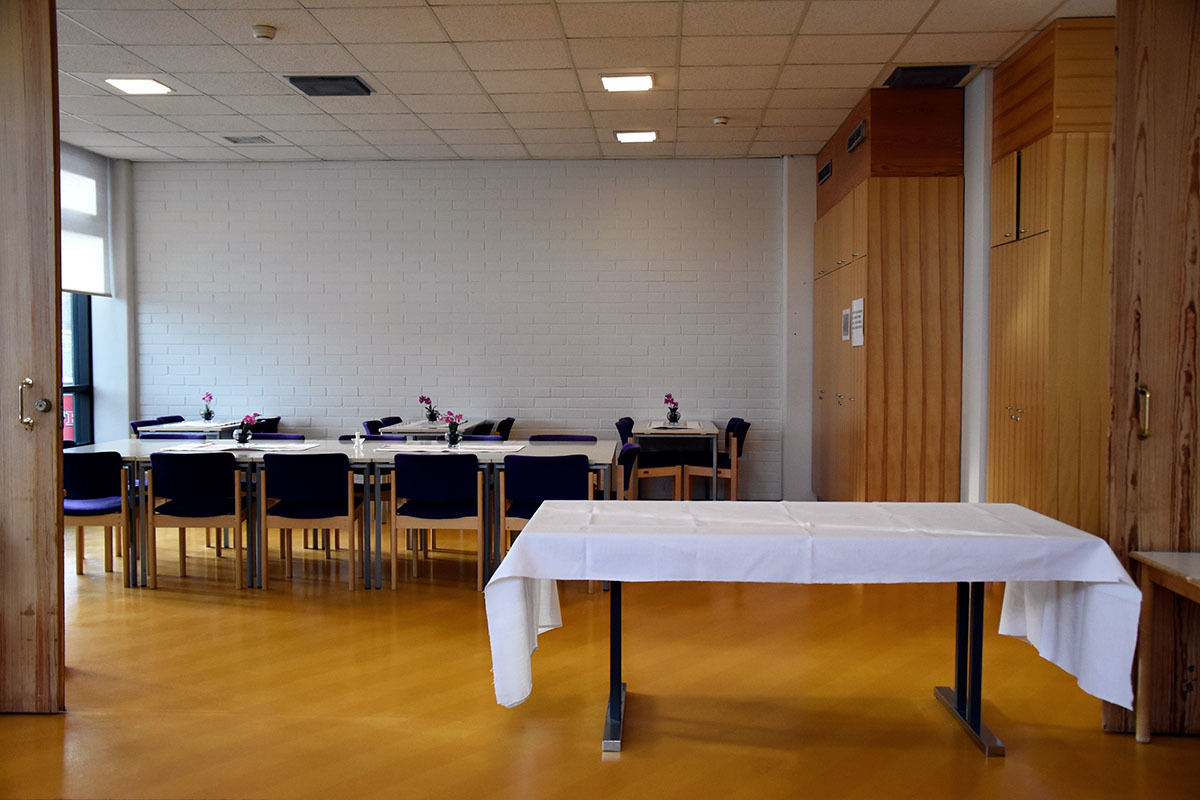 Öppna bilden i större format Församlingssal i Korsnästågets församlingscenter