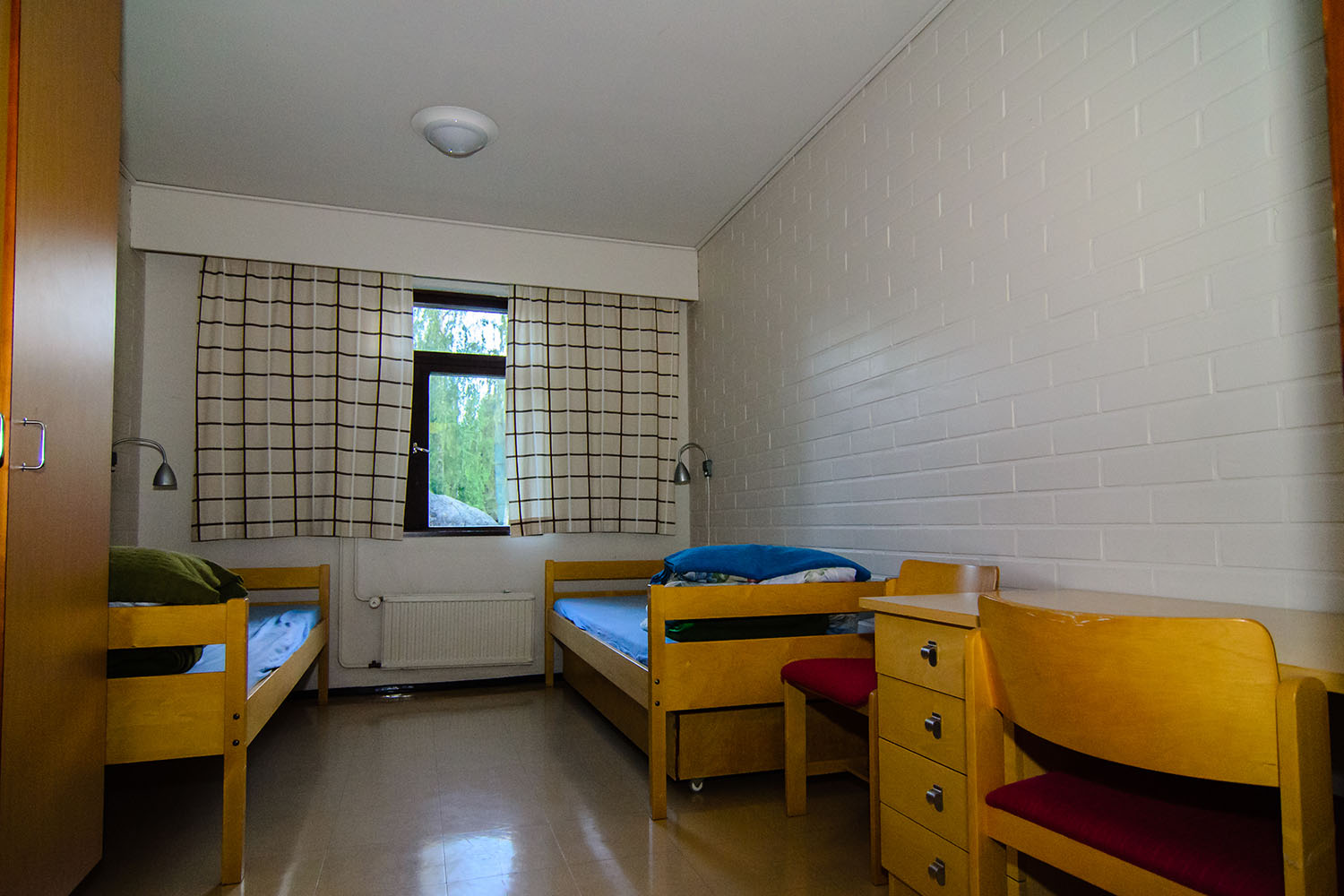 Öppna bilden i större format Sovrum i inkvarteringsbyggnaden i Alskathemmet